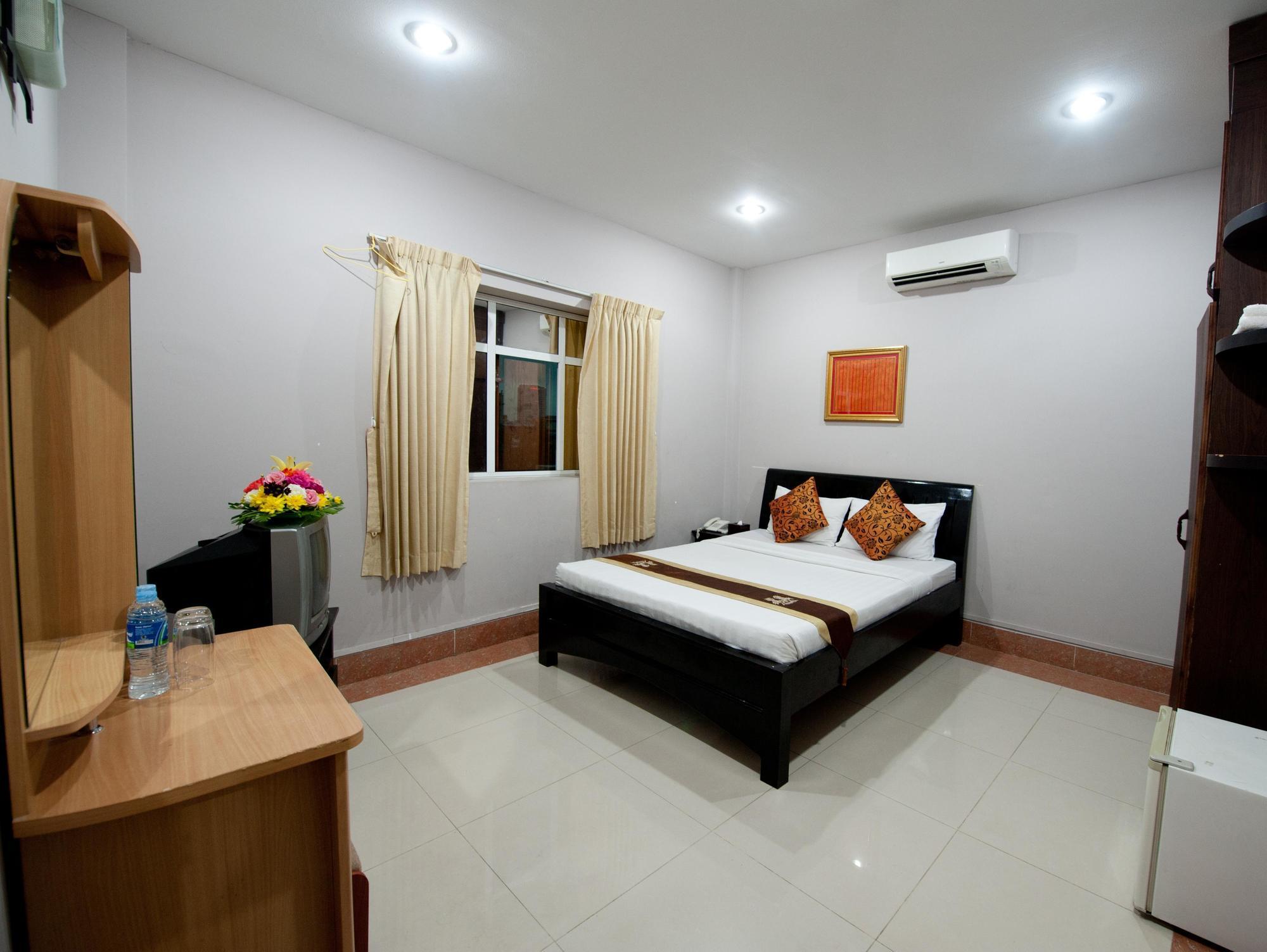 Wei Si Deng Hotel & Restaurant Phnom Penh Exterior photo